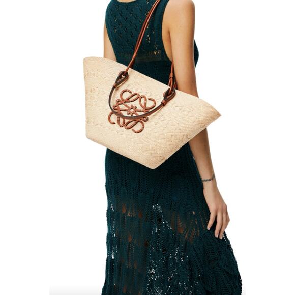 ❌❌SOLD!LOEWE PAULA IBIZA SUMMER MEDIUM ANAGRAM BASKET STRAW RAFFIA TOTE BAG NWT! - Picture 4 of 15